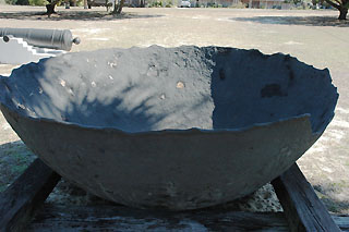Cauldron for boiling salt water